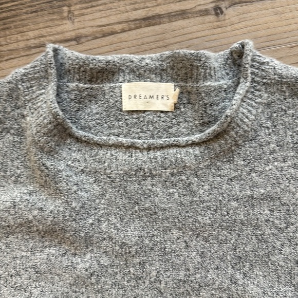 Gray Crew Neck Sweater with Bow Details - Picture 3 of 3